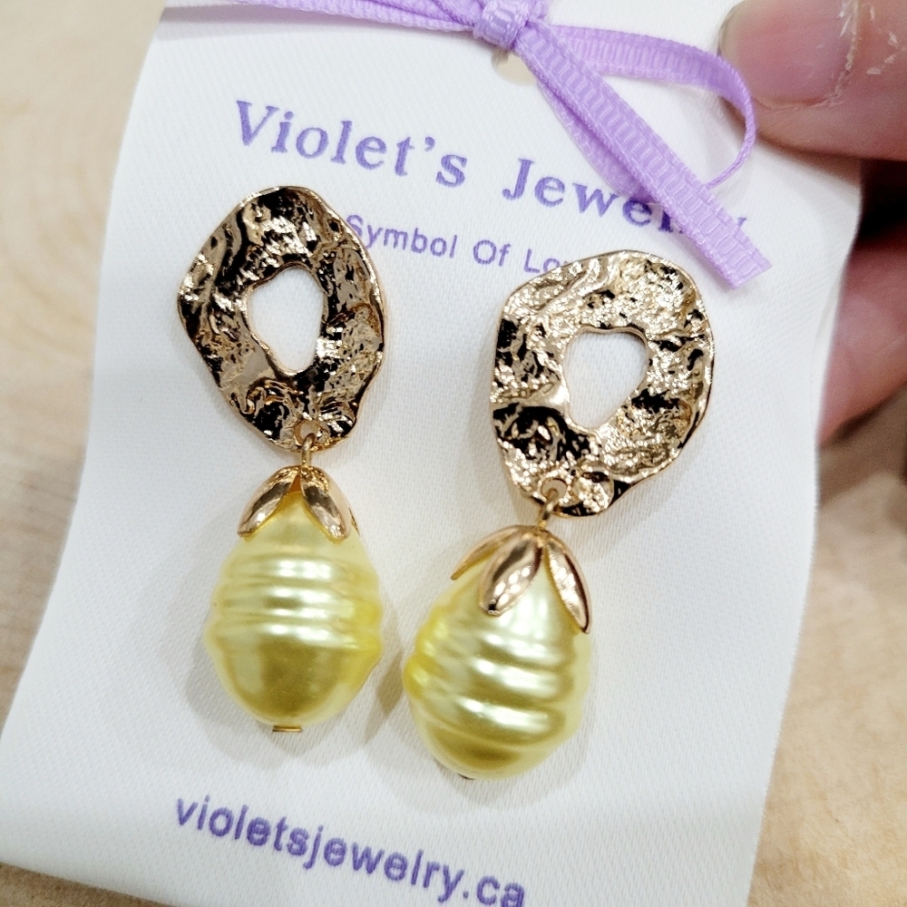 Brand New Gold Tone Yellow Dangle Earrings